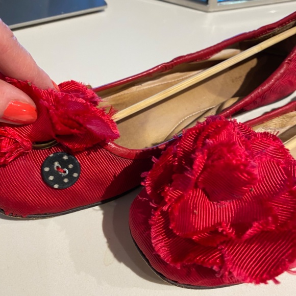 Shoes - Picture 6 of 8